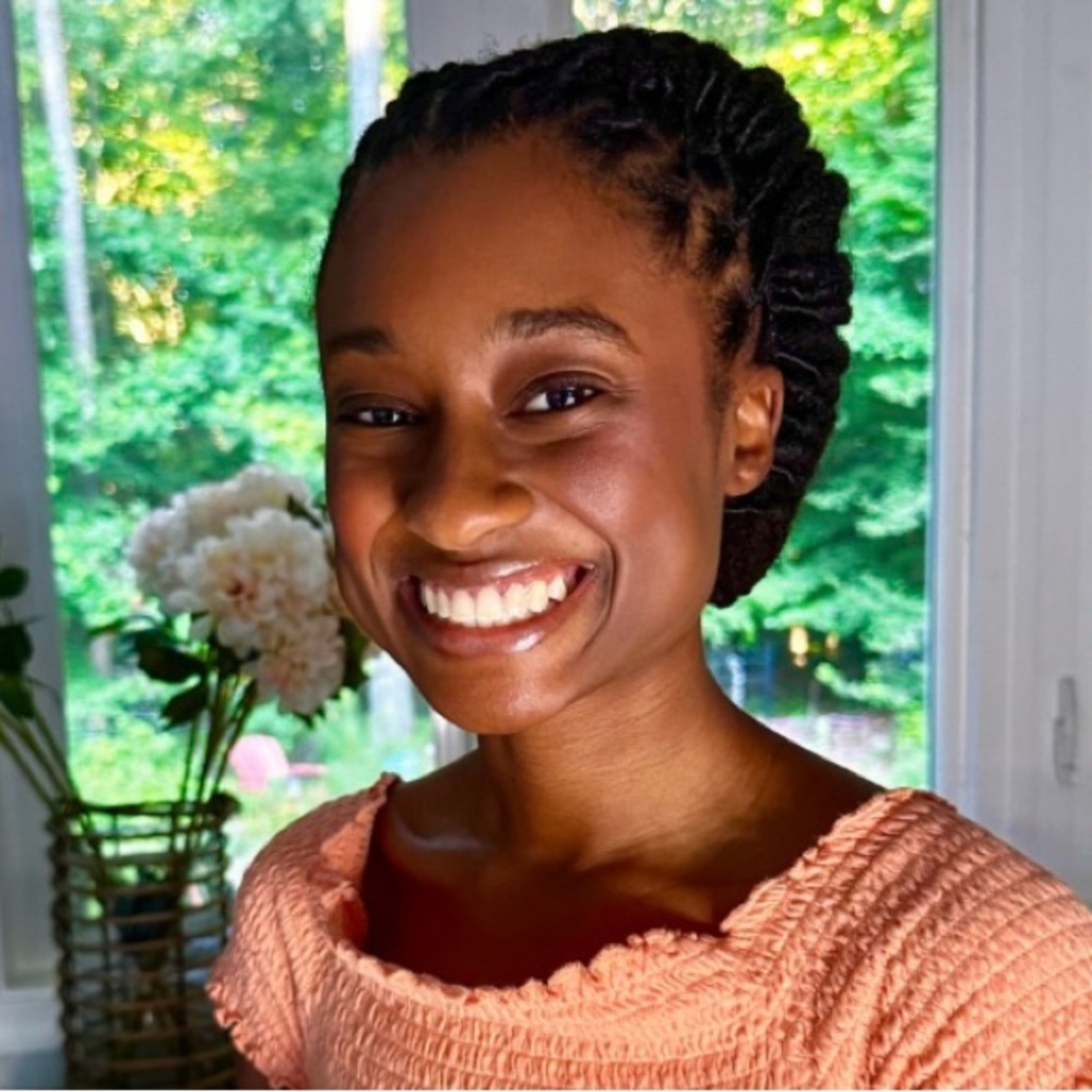 Meet your Posher, Naomi